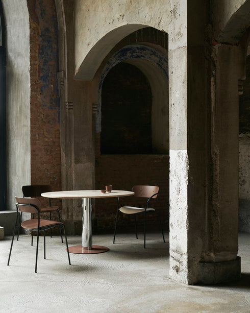 Pavilion AV1 Chair